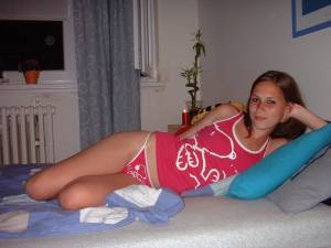 Amateur Girl In And Out Of Her Clothes-b6wvlqg2ca.jpg