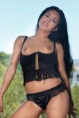 Look Back with Apolonia l6xaj6wqzq