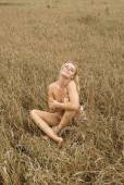 Nature Walk with Yelena y6xb1vmywo