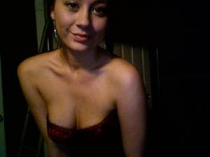 MILF  712 q6xcgv9zmd