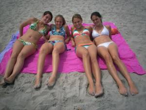 Facebook Friends Bikini  Collection p6xc2glmfl
