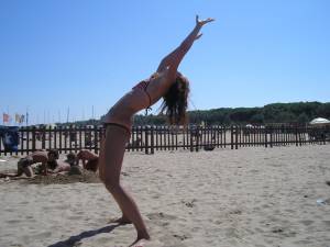 Facebook Friends Bikini  Collection w6xc2hc7n7