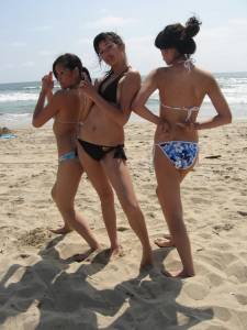 Facebook Friends Bikini  Collection c6xc2g1qwf