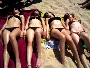 Facebook Friends Bikini  Collection a6xc2f9wo6