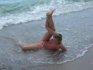 Facebook Friends Bikini  Collection v6xc2f8bww