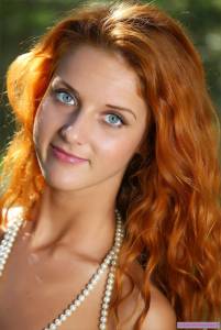 Redhead Colette  [x72] g6xc2ebnoz