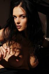 Jenya D Ahisa g6xdjg1ql1