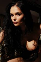 Jenya D Ahisa a6xdjftvyy