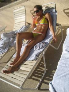 Facebook Friends Bikini  Collection 76xc2gm1y7