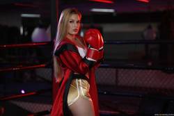 Sloan Harper Boxing Babe 368x 2495x1663 g6xgtj6qoa