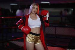 Sloan Harper Boxing Babe 368x 2495x1663 t6xgtjpiti