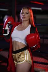 Sloan Harper Boxing Babe 368x 2495x1663 f6xgtj87k5
