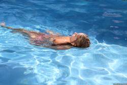 Tanner Mayes Poolside Slut, 1663x2495 px 421 pics t6xgueplfq
