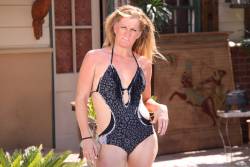 Tanner Mayes Poolside Slut, 1663x2495 px 421 pics j6xgud9p64