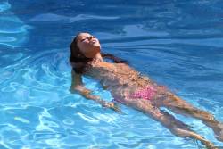 Tanner Mayes Poolside Slut, 1663x2495 px 421 pics 06xguelj16