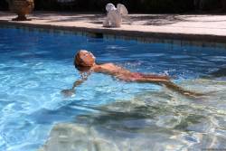 Tanner Mayes Poolside Slut, 1663x2495 px 421 pics 26xgue8g23