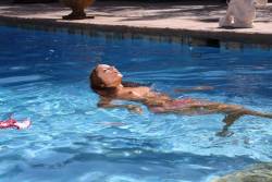 Tanner Mayes Poolside Slut, 1663x2495 px 421 pics p6xguejj3l