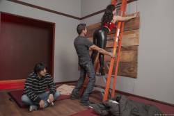 Whitney Wright Category Whore Tornado 315x 2495x1663 66xgvbhda3