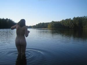 Two Girls at a lake-v6xfgq4rkv.jpg