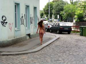 Sarka nude in public k6xfgmsub4