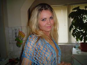 Girlfriend Lena t6xf1oqhtd