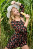 Farm Girl with Yelena v6xftvhopb
