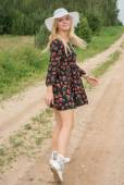 Farm Girl with Yelena q6xftuvqa2