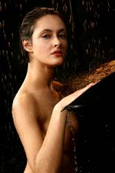 Presenting Leona B 56xg0omln1