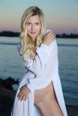 Night on the Beach with Lisa Dawn 26xh07bgwu