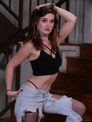 Kat Monroe Empowering Facial - 1920px - 173X e6xi3o8hxc