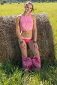 Roll in the Hay with Oxana Chic j6xi5wumvd