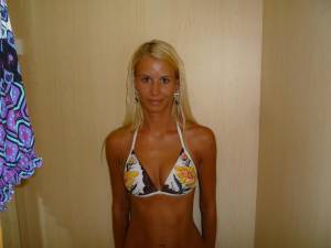 Blonde-Amateur-Teen-Babe-%2880-Pics%29-l6x0e7edzo.jpg