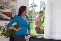 Alexis Fawx Garden Milf 113x 5760x3840 c6x2j6gcem.jpg