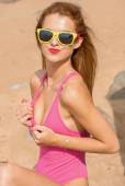 Glamour with Ingrid 76x2t8anjg