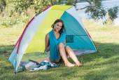 Camping with Oxana Chic 46x2vvws3t