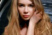 Wilde Woman with Kelly Wilde k6x4qvjmbh
