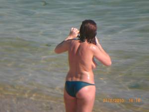 Big Tit Matures Topless On Beach u6x522skuz