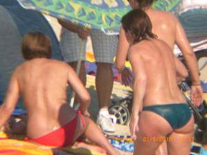 Big Tit Matures Topless On Beach f6x523c7zc