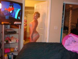Naughty Blonde x64 s6x53vidpa