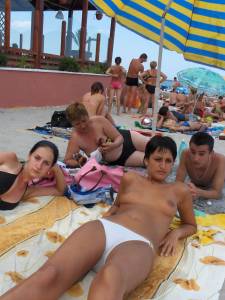 Neptun. Beach in Romania on the Black Sea m6x52lkit7