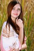 Sunny Mood with Georgia k6x7rf4xrq