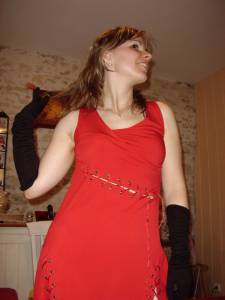 Younger French Wife @ Home - Pose & Blowjob (x46) s6x8rufwfq