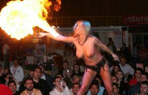 Fire-Girl-06x7x467zt.jpg