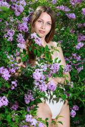 violet presenting (x120) 3744x5616 d6xlkd9e46