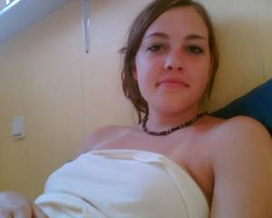 Cute Amateur Teen Hottie (23pics) r6xlpepra1