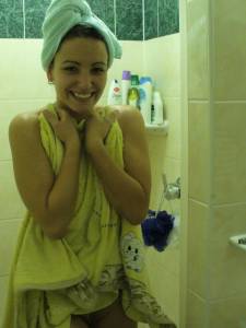 Brunette Amateur (58 Private Pics) u6xmgrgeqo