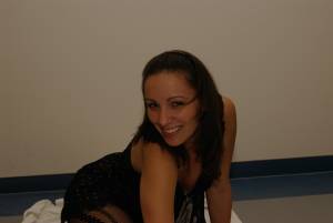 Brunette Amateur (58 Private Pics) j6xmgrcm4p