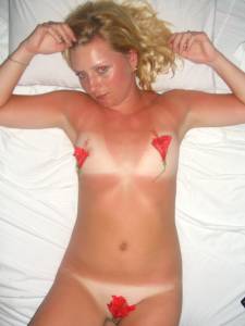 German Blonde shows her Body x62 f6xm5oghol