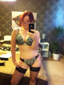 Another HOTT Redhead taking Self-Pics [177 Pics]-s6xndd9dur.jpg