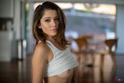 Ali Rose Sitting Pretty x51 6720px a6xnle73t3